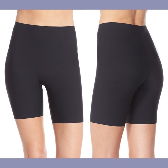 NEW SPANX Thinstincts Mid Thigh Shorts‎ Shaper in Very Black {SZ Small ] - Picture 1 of 8